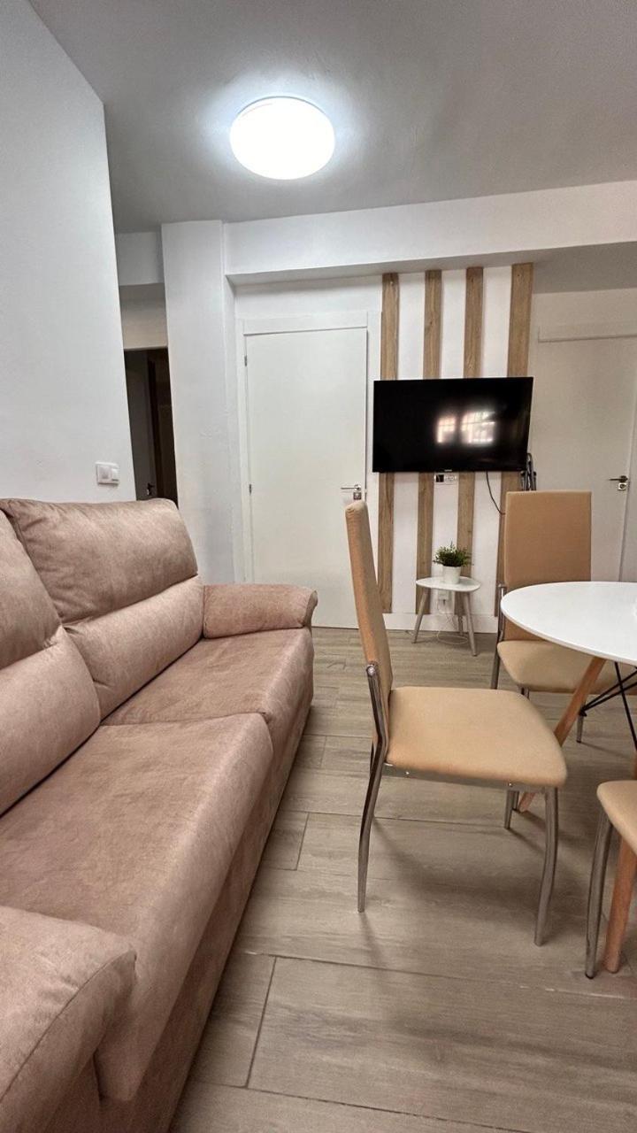 Hostel Piso Compartido Delyrent Acosta Jaén Exteriér fotografie