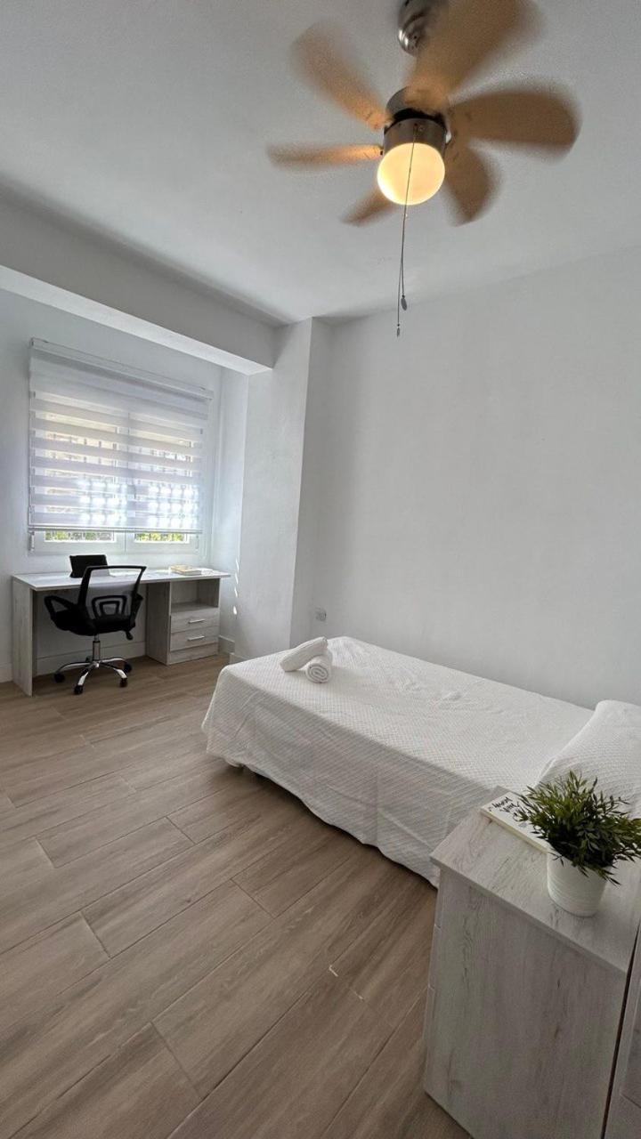 Hostel Piso Compartido Delyrent Acosta Jaén Exteriér fotografie
