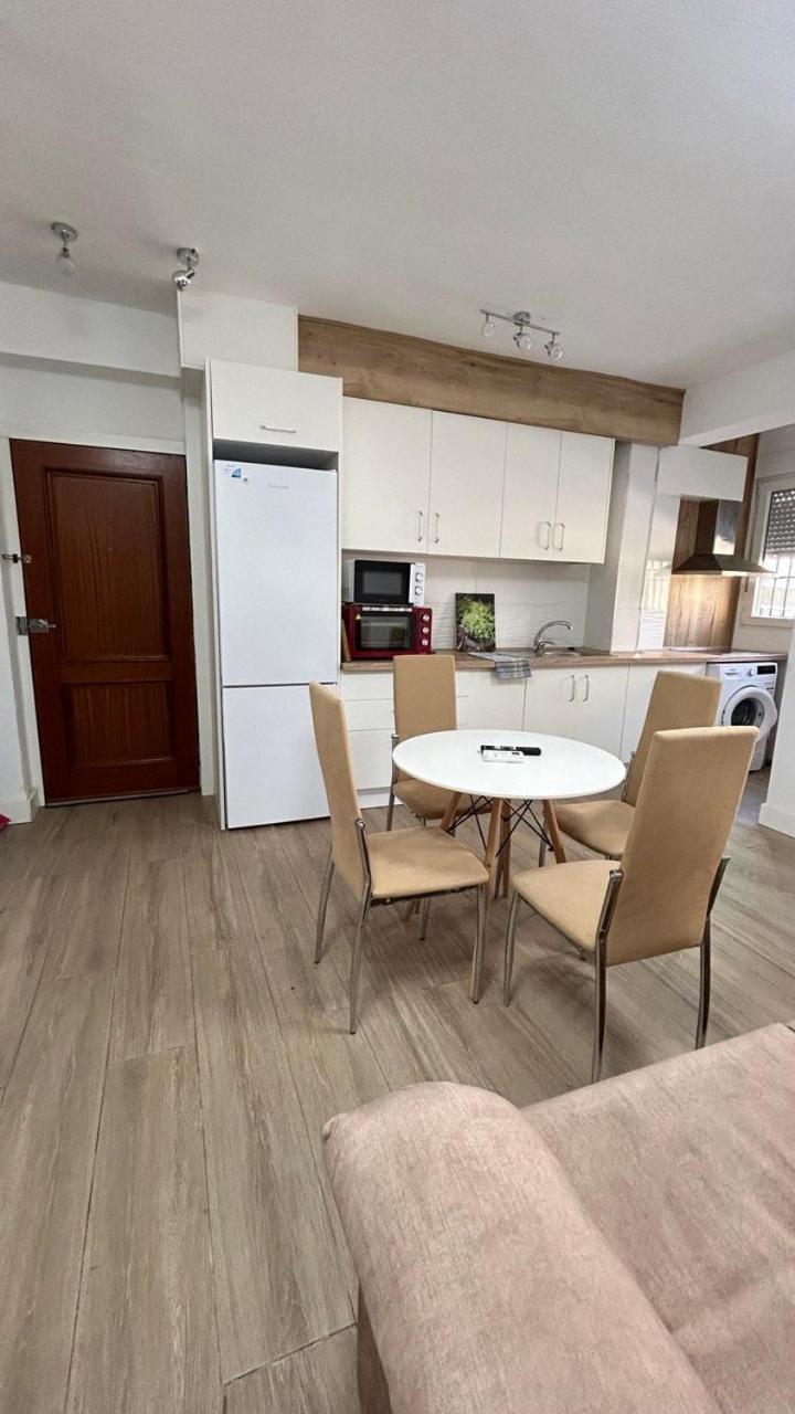 Hostel Piso Compartido Delyrent Acosta Jaén Exteriér fotografie